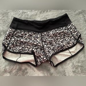 Women’s Lululemon shorts
